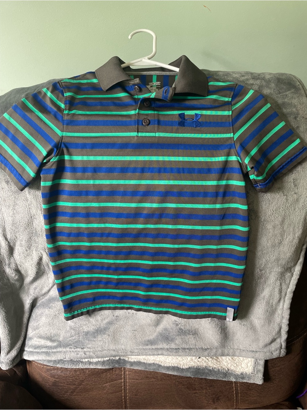 Under Armour Boys' Gray Polo with Blue & Teal Stripes sz youth small
